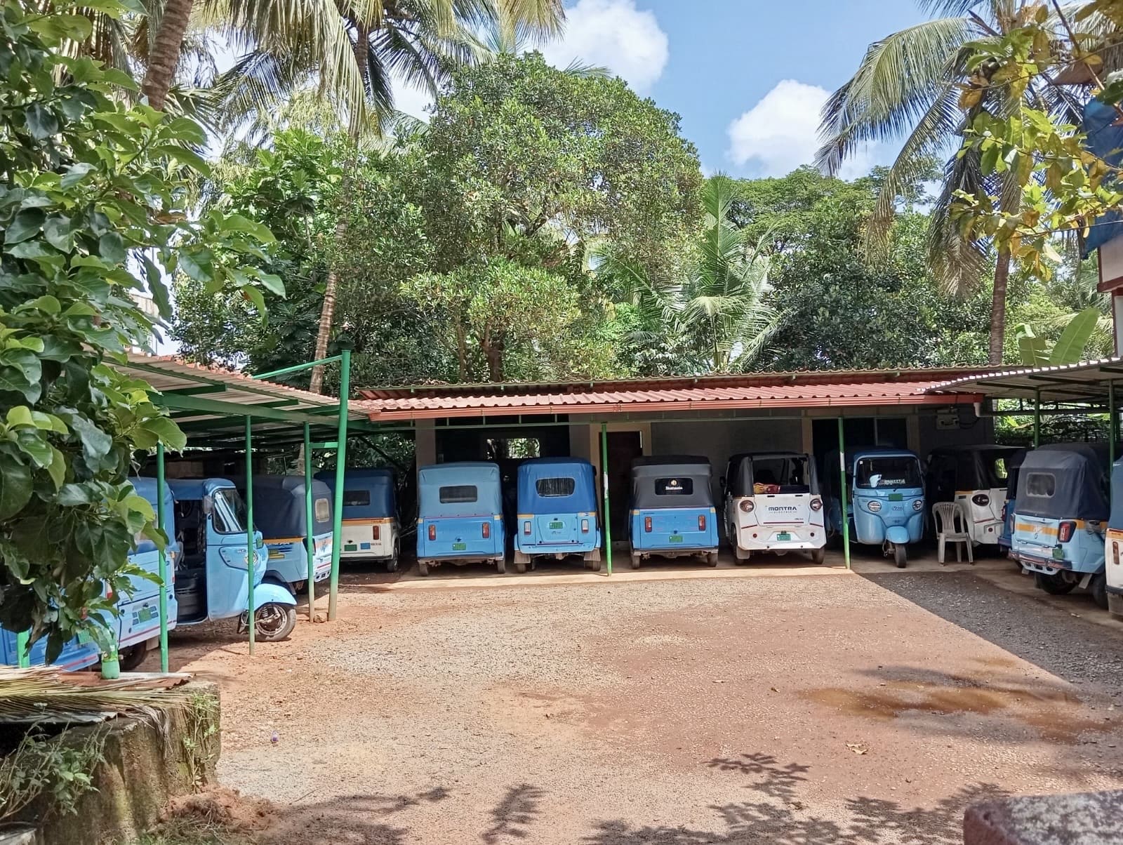 ಶಾಲೋಮ್ ಇವಿ ಚಾರ್ಜಿಂಗ್ ಸ್ಟೇಷನ್ - ಎಂ.ಆರ್. ಭಟ್ ರಸ್ತೆ, ಮರ್ನಮಿಕಟ್ಟ, ಮಂಗಳೂರು